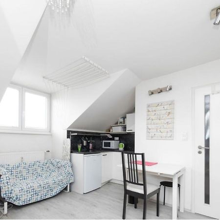 The Attic Studio Apartment Bratislava Ngoại thất bức ảnh