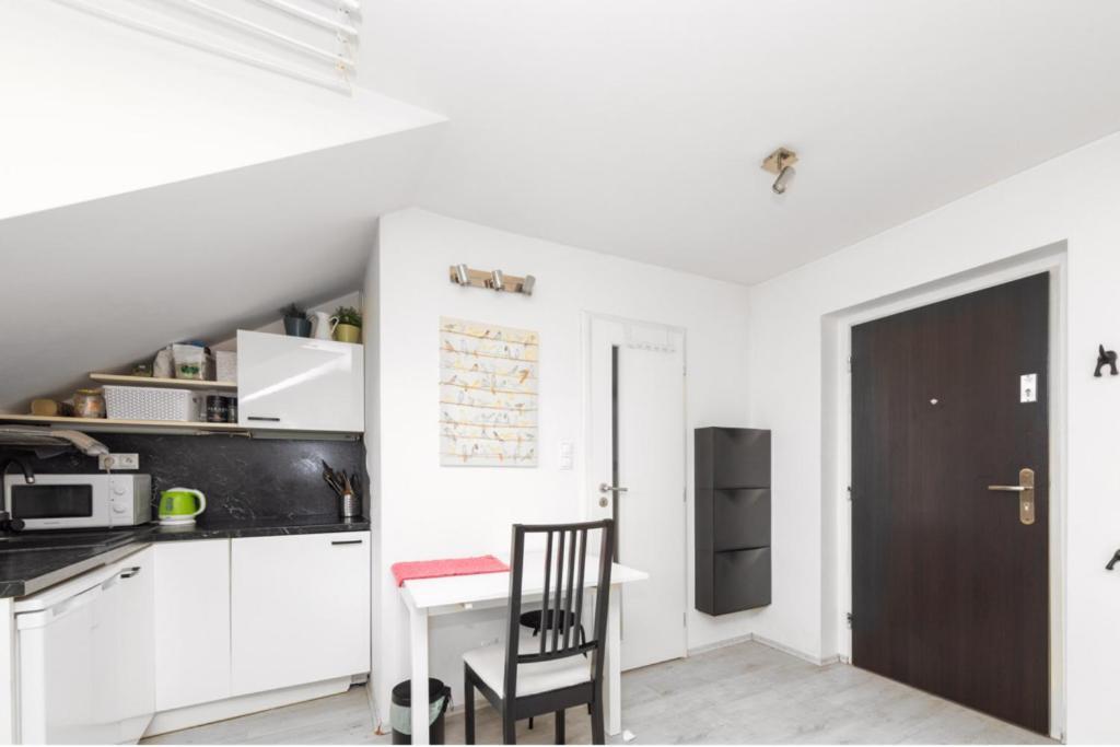 The Attic Studio Apartment Bratislava Ngoại thất bức ảnh